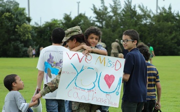 3rd Infantry Division Soldiers reunite with Families