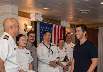 Josh Peck Tours USS Carl Vinson (CVN 70) during Los Angeles Fleet Week