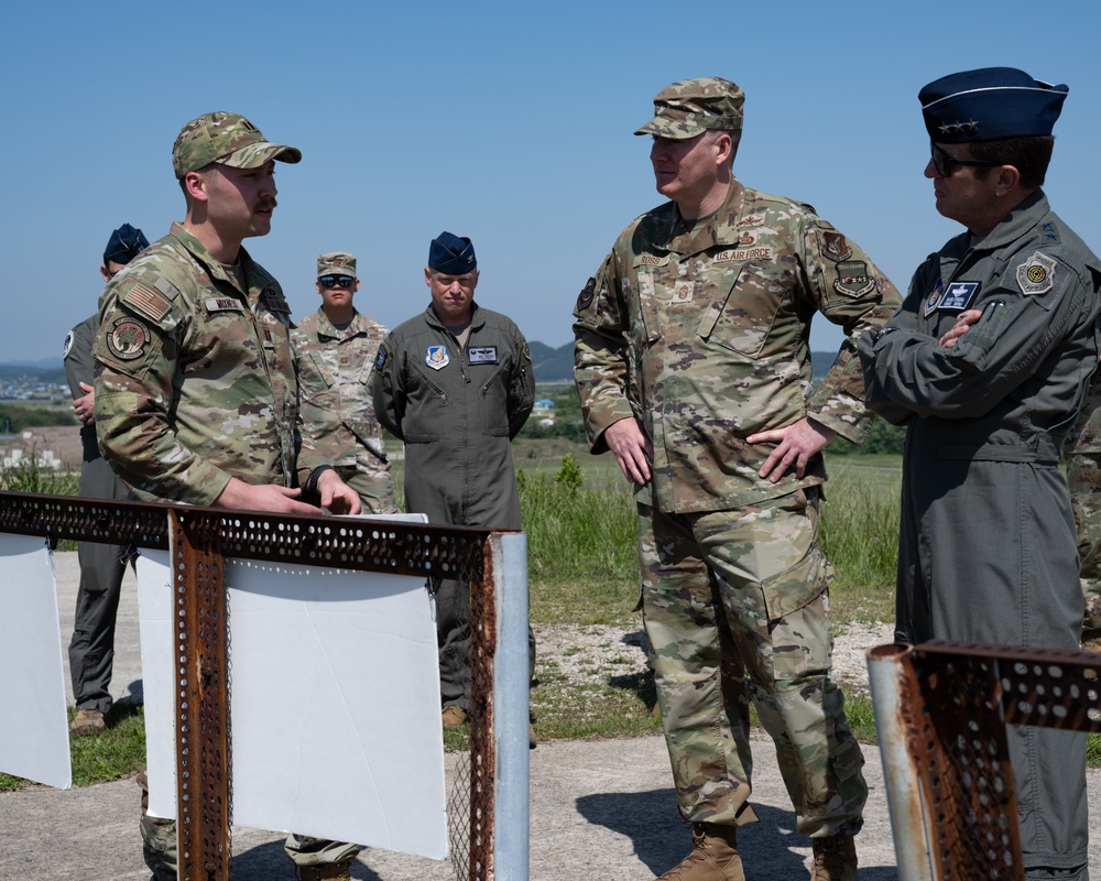 Wolf Pack welcomes 7th AF leadership