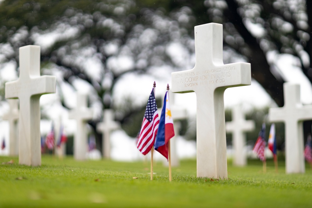 ACDC: Memorial Day ceremony at Manila American Cemetery