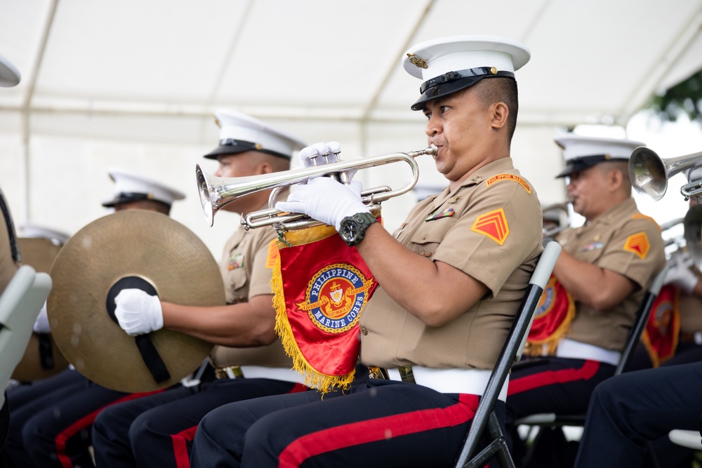 ACDC: Memorial Day ceremony at Manila American Cemetery