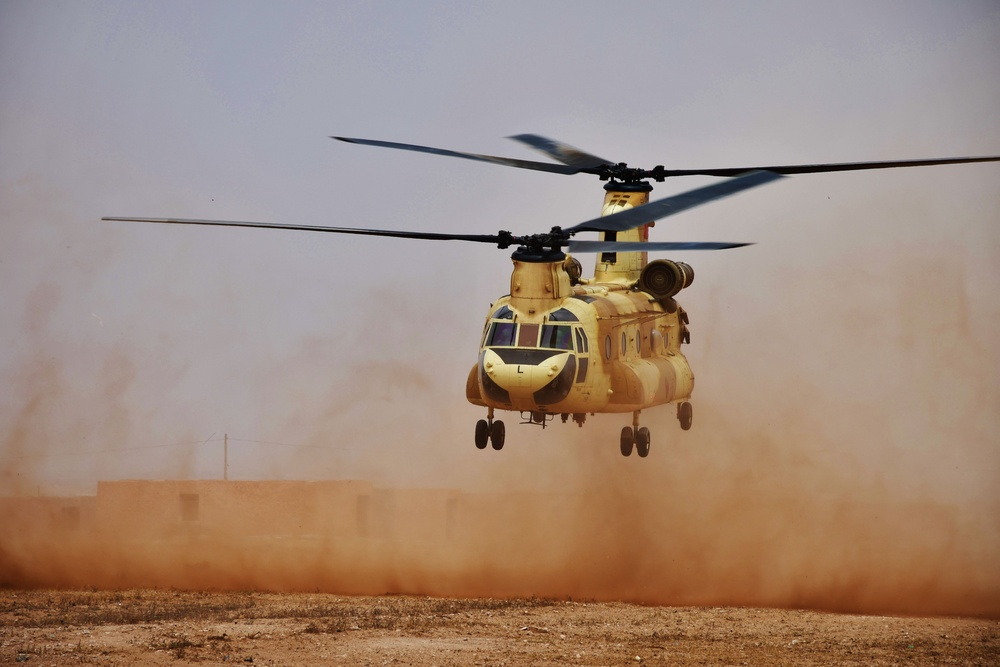 Combined special operations execute air assault training in Tifnit