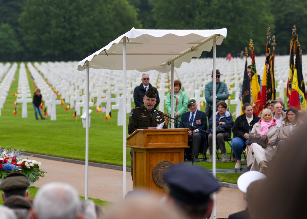 GEN Cavoli provide remarks during Memorial Day ceremony