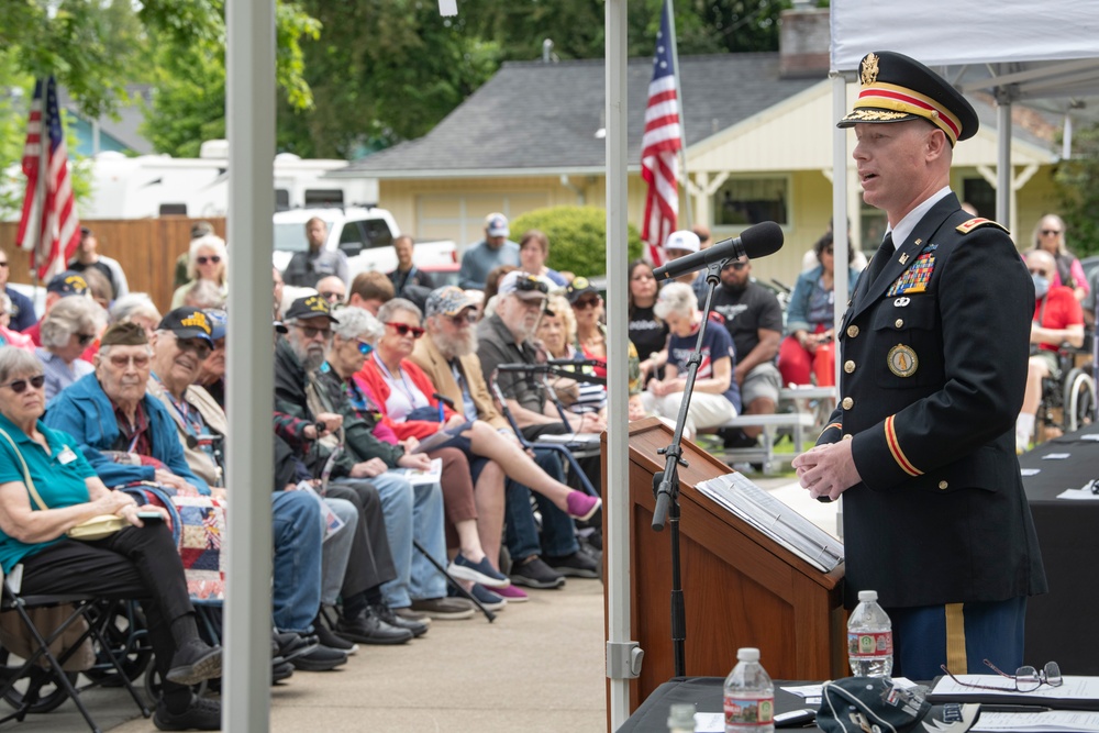 Oregon Citizen-Soldiers and Airmen take part in Memorial Day ceremonies around the state