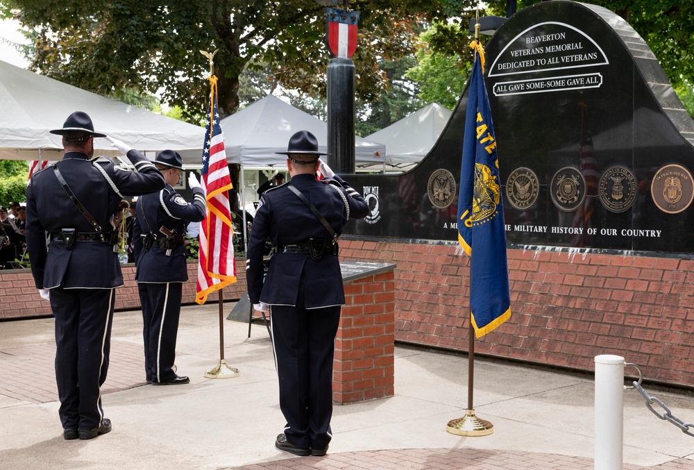 Oregon Citizen-Soldiers and Airmen take part in Memorial Day ceremonies around the state