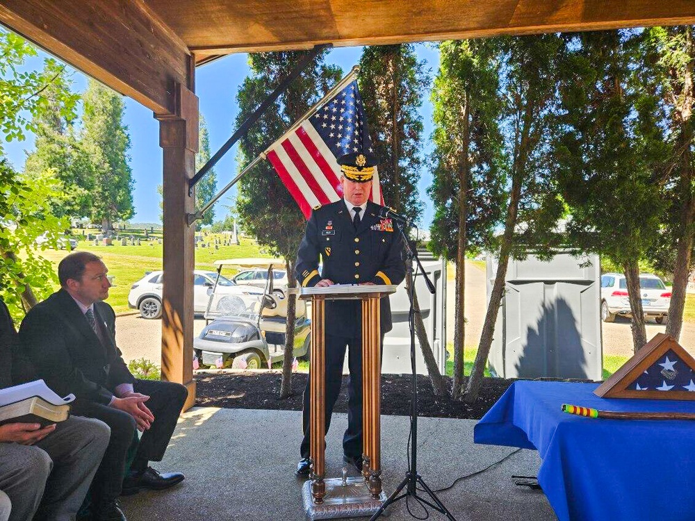 Oregon Citizen-Soldiers and Airmen take part in Memorial Day ceremonies around the state