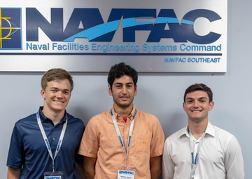 SMART Scholarship Students Visit NAVFAC Southeast