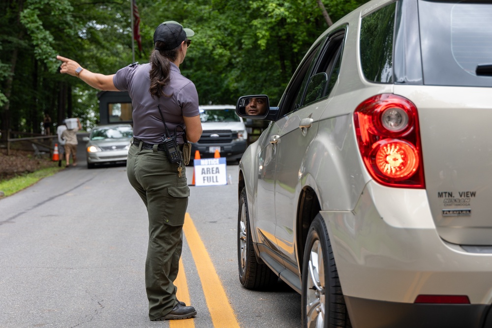 Park Ranger Directs Traffic at Full Galt's Ferry Day Use Area