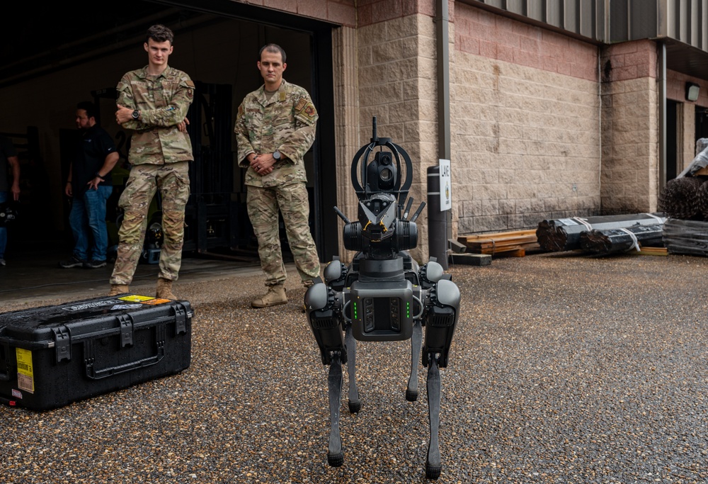 EOD Air Commandos participate in tech expo