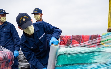Coast Guard offloads approximately 33,768 pounds of cocaine in San Diego