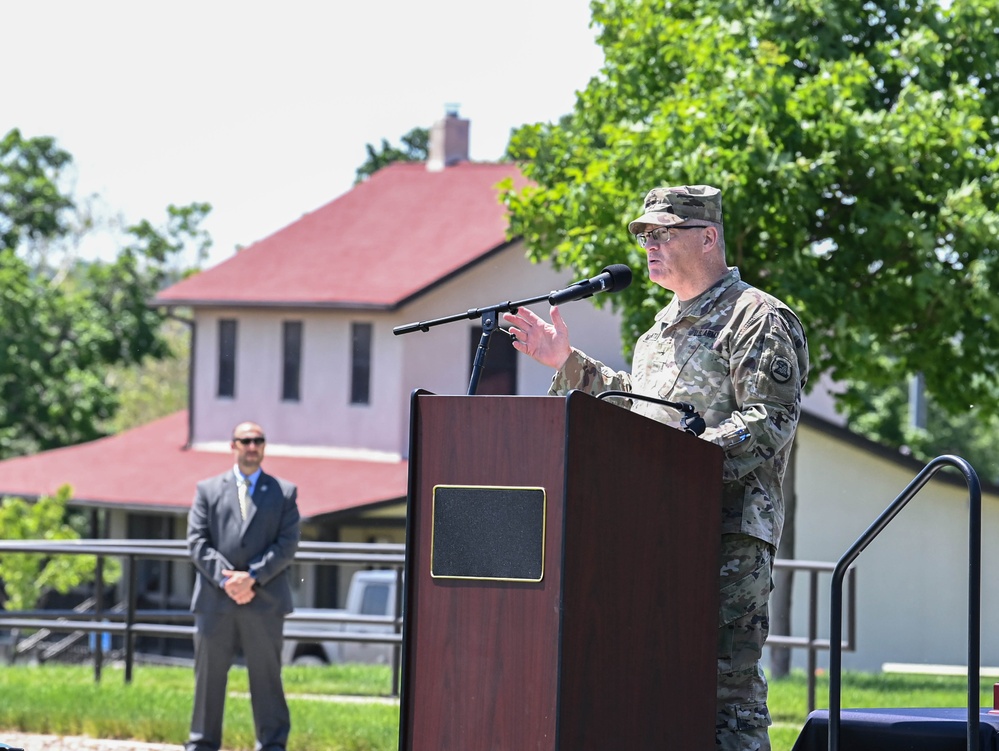 Airmen represent 132d Wing during TAG Command Retreat