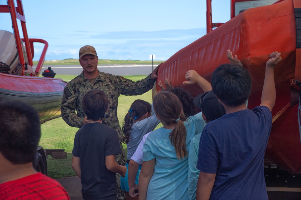 Kilauea School Student Council Visits PMRF to Learn About Leadership