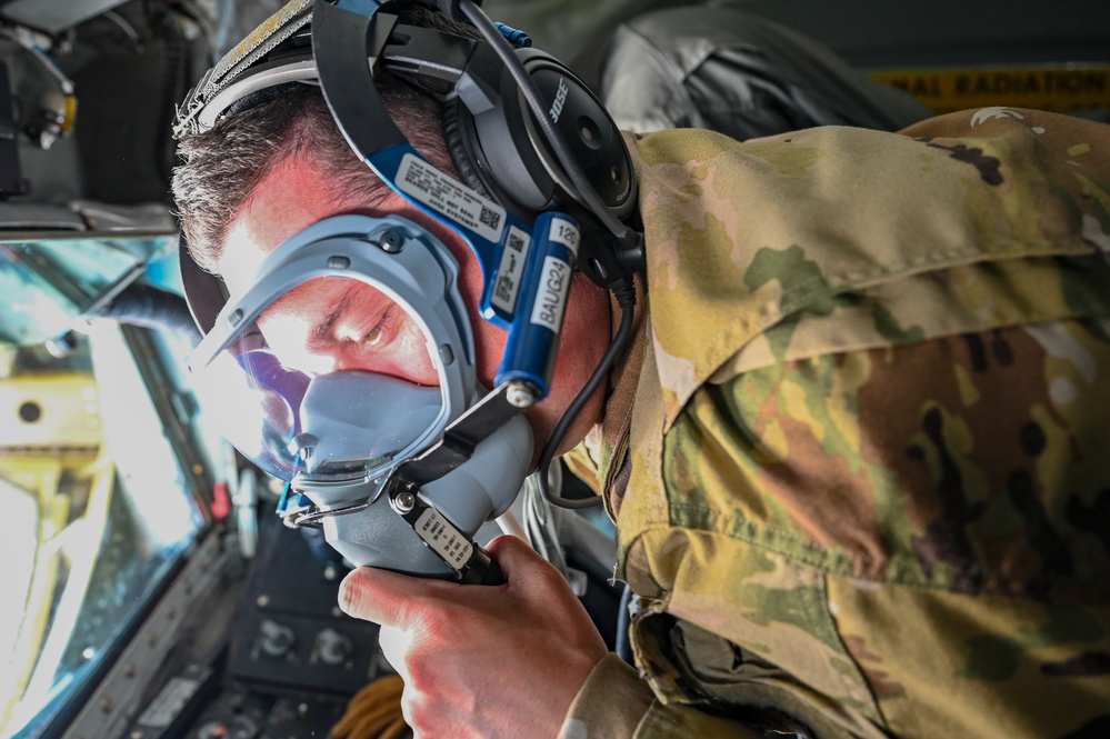 Instructor in-flight refueling specialists train Airmen for FAFB critical mission set