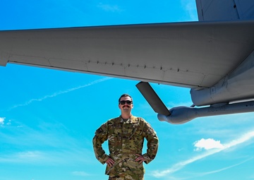 Instructor in-flight refueling specialists train Airmen for FAFB critical mission set