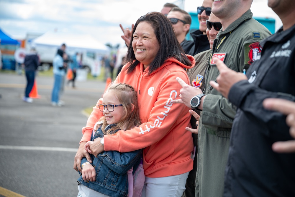 The F-16 Viper Demonstration Team perform at the Oregon International Air Show