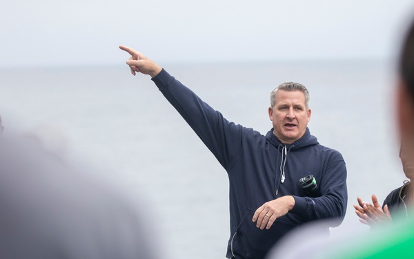 USS Tripoli Hosts Memorial Day 5k