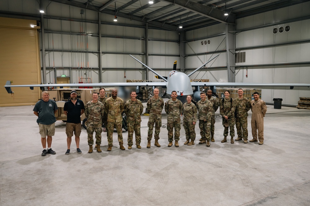 AFCENT Commander Visits 386th AEW