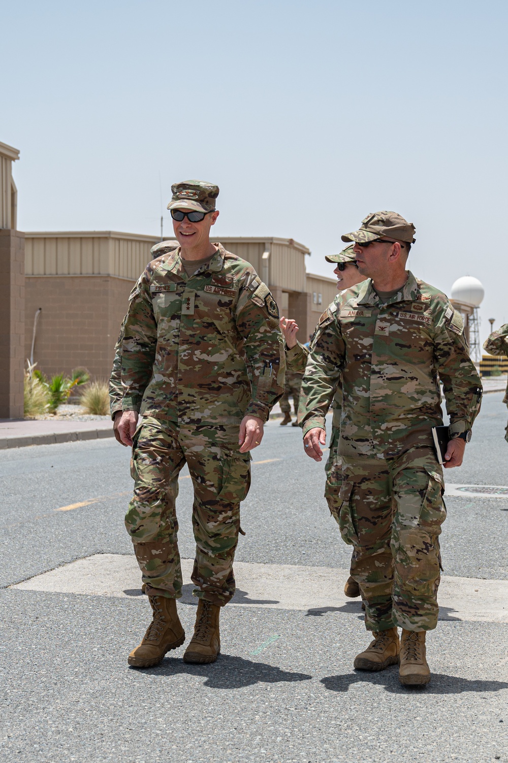 AFCENT Commander Visits 386th AEW