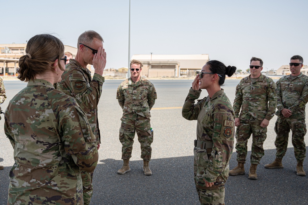 AFCENT Commander Visits 386th AEW