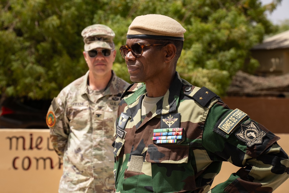 Senegalese graduate tactical combat casualty care course