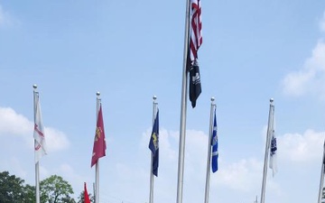 Local Army Recruiters Honor Fallen Soldiers with Memorial Day Ruck March