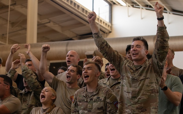 Paratroopers duke it out in boxing tournament during AAW 24