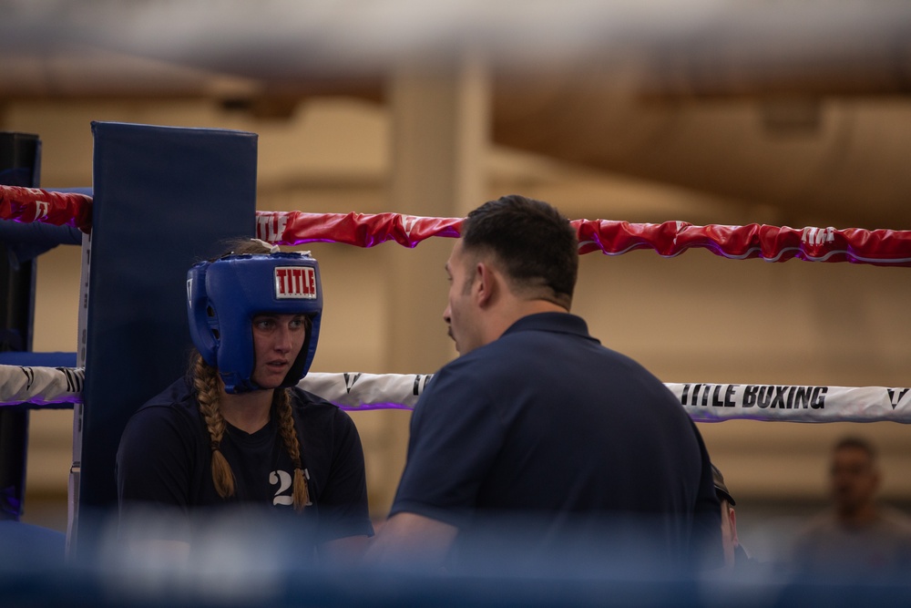 Paratroopers duke it out in boxing tournament during AAW 24