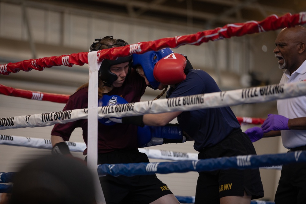 Paratroopers duke it out in boxing tournament during AAW 24