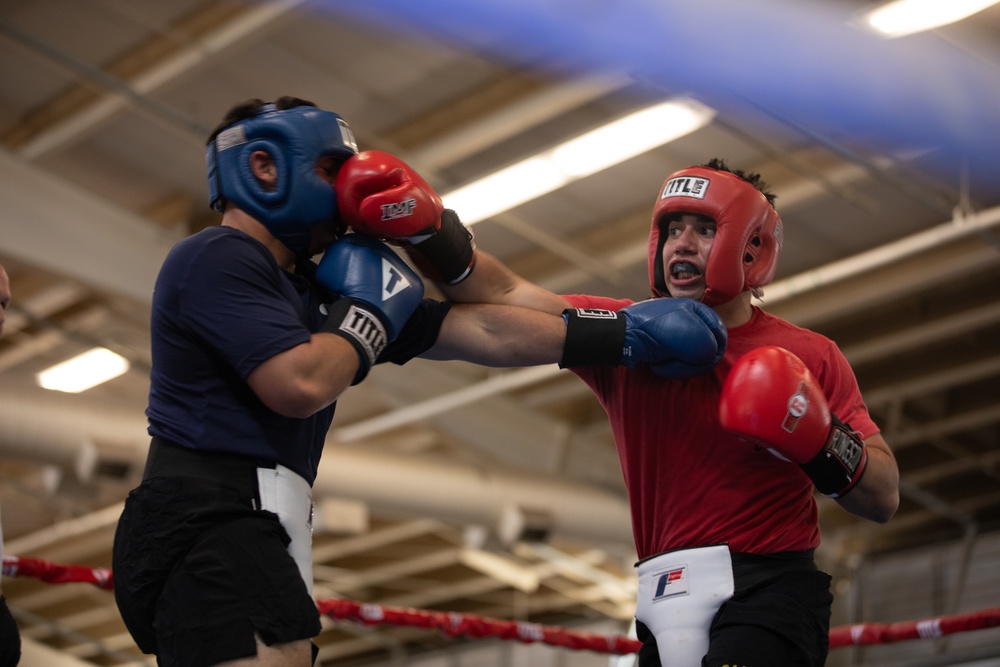 Paratroopers duke it out in boxing tournament during AAW 24