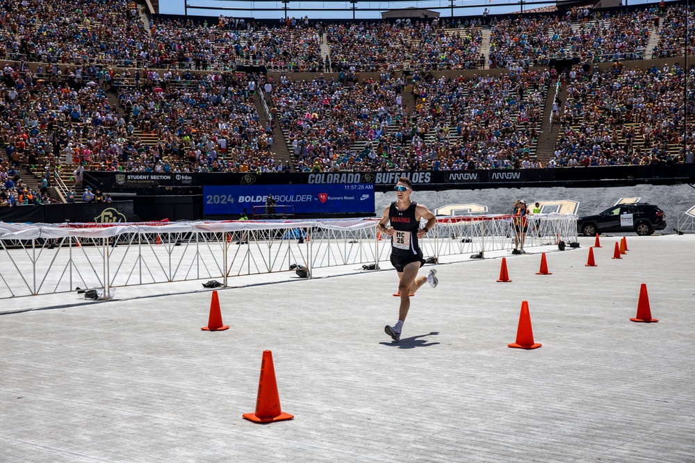 DVIDS Images Western Recruiting Region Supports Bolder Boulder 2024