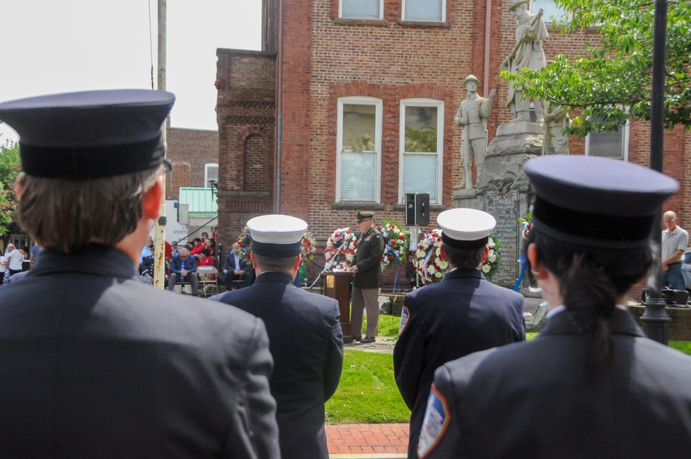 Army Reserve senior leader honors ‘Greatest Generation’ on Memorial Day