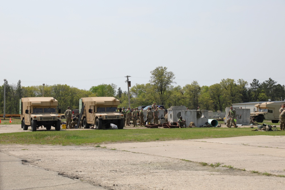 32nd Infantry Brigade Combat Team Soldiers complete ‘largest rail movement with civilian linehaul Wisconsin National Guard has ever done’