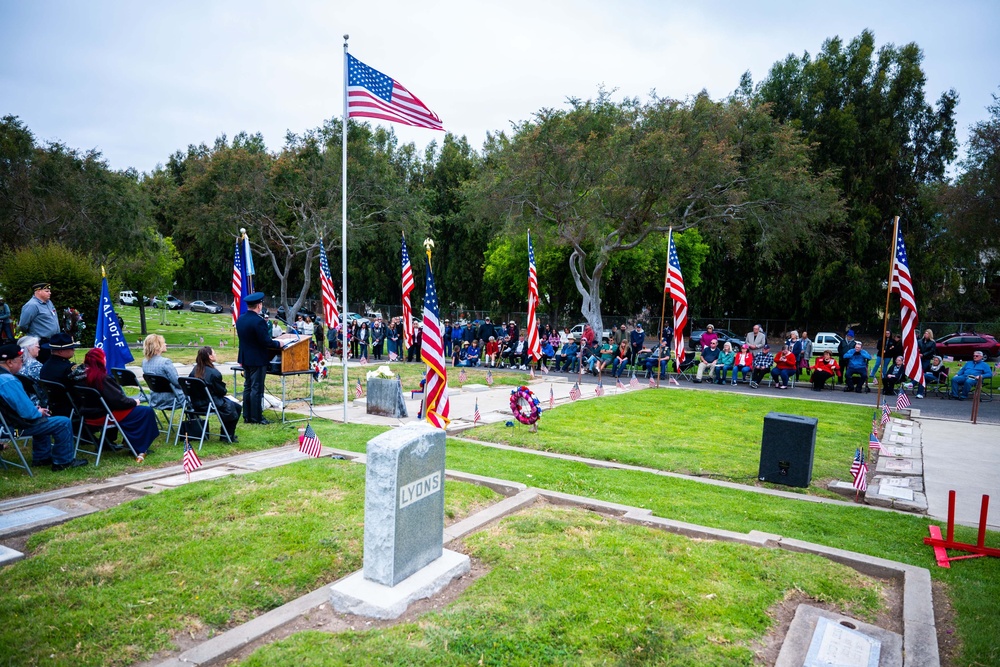 Schiess gives Memorial Day speech at Lompoc Cemetery