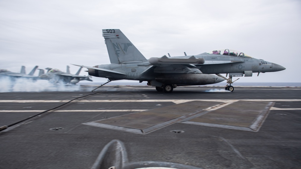 DVIDS - Images - USS Ronald Reagan (CVN 76) Sailors conduct flight deck ...