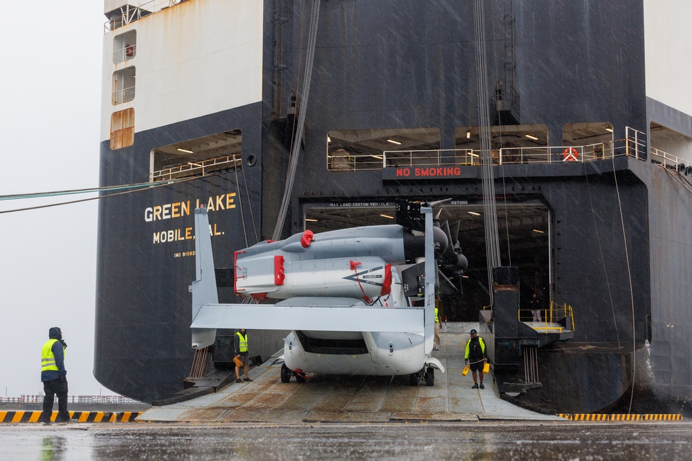 Drop Off: JGSDF V-22s offloaded in Iwakuni