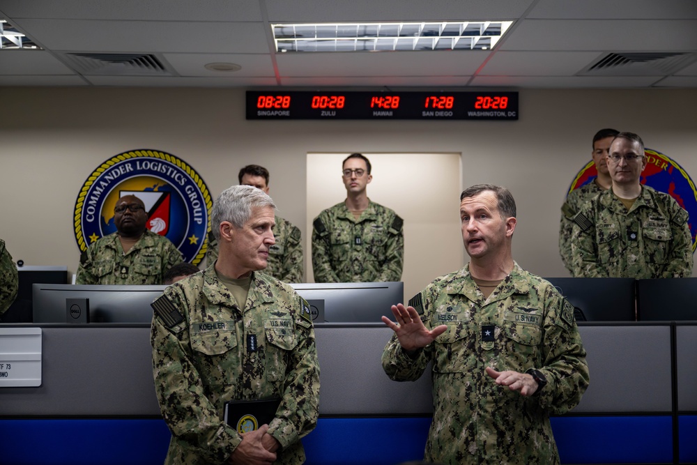 USPACFLT Visits COMLOG WESTPAC