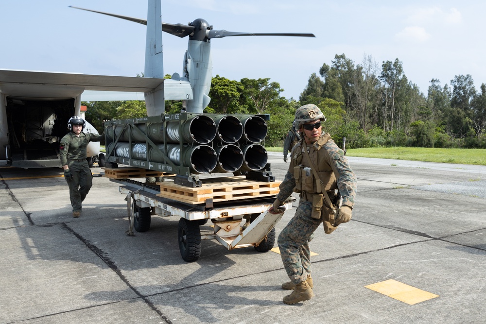 3/12 and VMM-265 Rehearse Aerial HIMARS Resupply