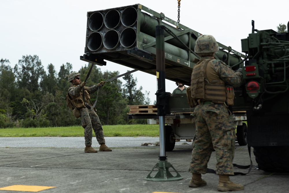 3/12 and VMM-265 Rehearse Aerial HIMARS Resupply