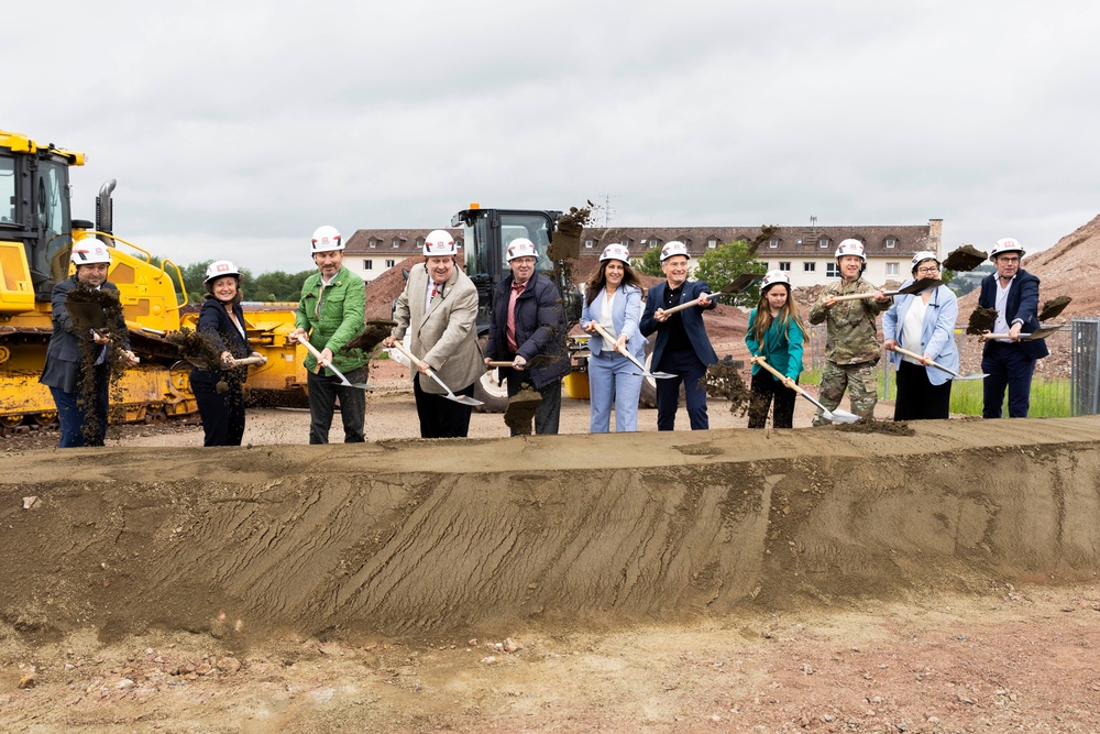 USAG Rheinland-Pfalz breaks ground for tomorrow: Baumholder's innovative elementary school project begins