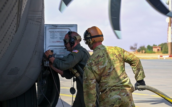 Loadmasters hot-pit refuel at African Lion 24