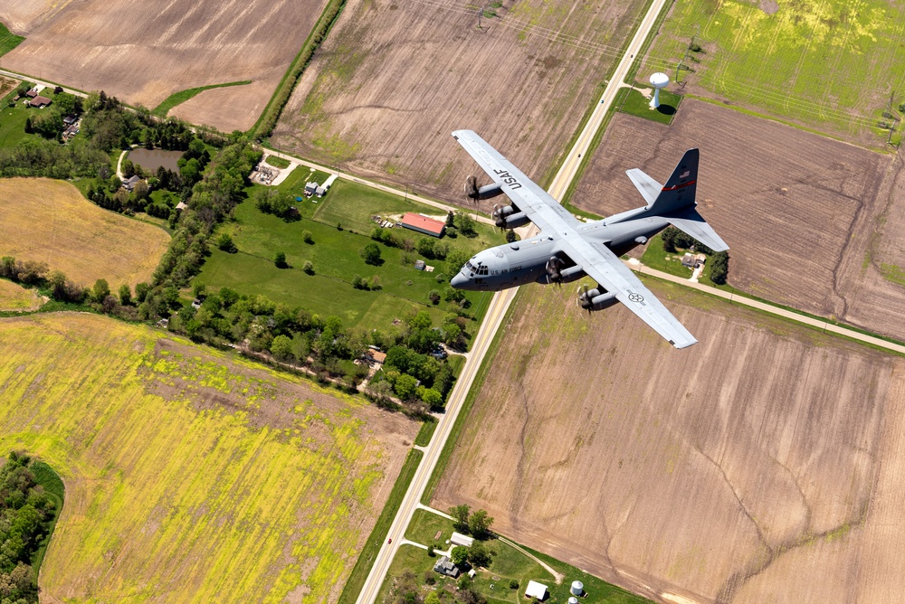182nd Airlift Wing C-130H Hercules training sortie over Peoria, Ill., April 30, 2024
