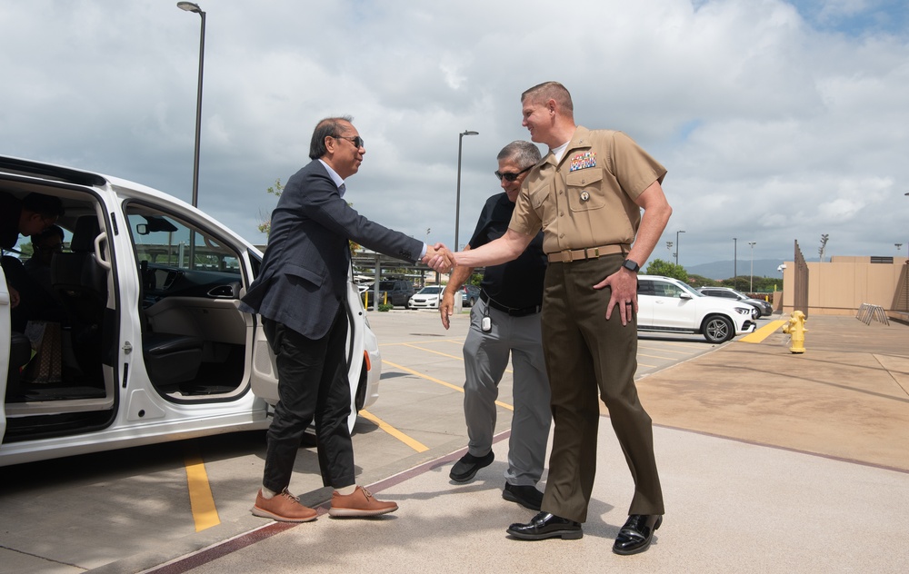 Vietnam Ambassador to the US Visits DPAA