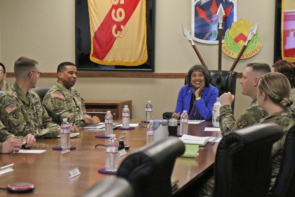 593d ESC Commander Hosts Tacoma Mayor to Discuss Community Partnership