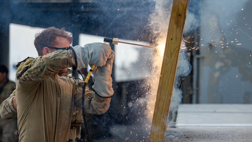 Marine Raiders conduct VBSS operations during Advanced Maritime Training Package