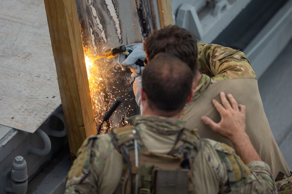 Marine Raiders conduct VBSS operations during Advanced Maritime Training Package