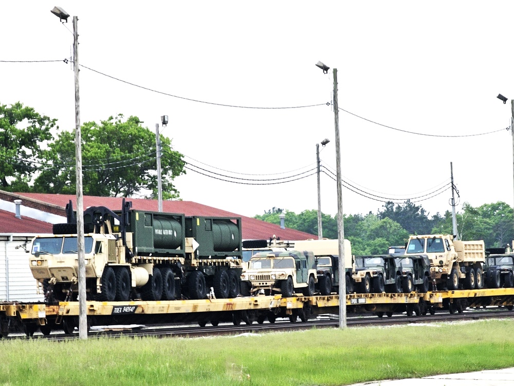 32nd Infantry Brigade Combat Team Soldiers complete ‘largest rail movement with civilian linehaul Wisconsin National Guard has ever done’