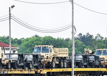 Photo Story: 32nd Infantry Brigade Combat Team Soldiers complete ‘largest rail movement with civilian linehaul Wisconsin National Guard has ever done’, Part 2
