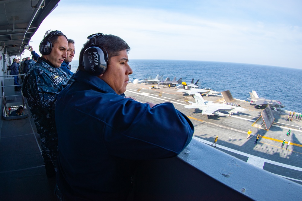 Argentine navy observes flight operations aboard USSGW