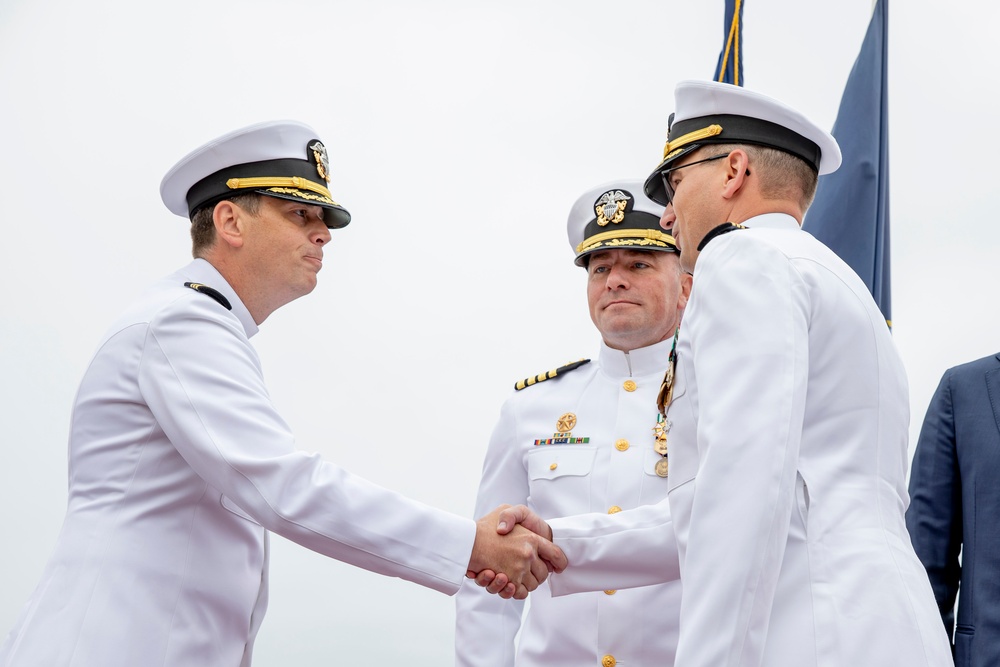 Hampton Welcomes Their New Commanding Officer