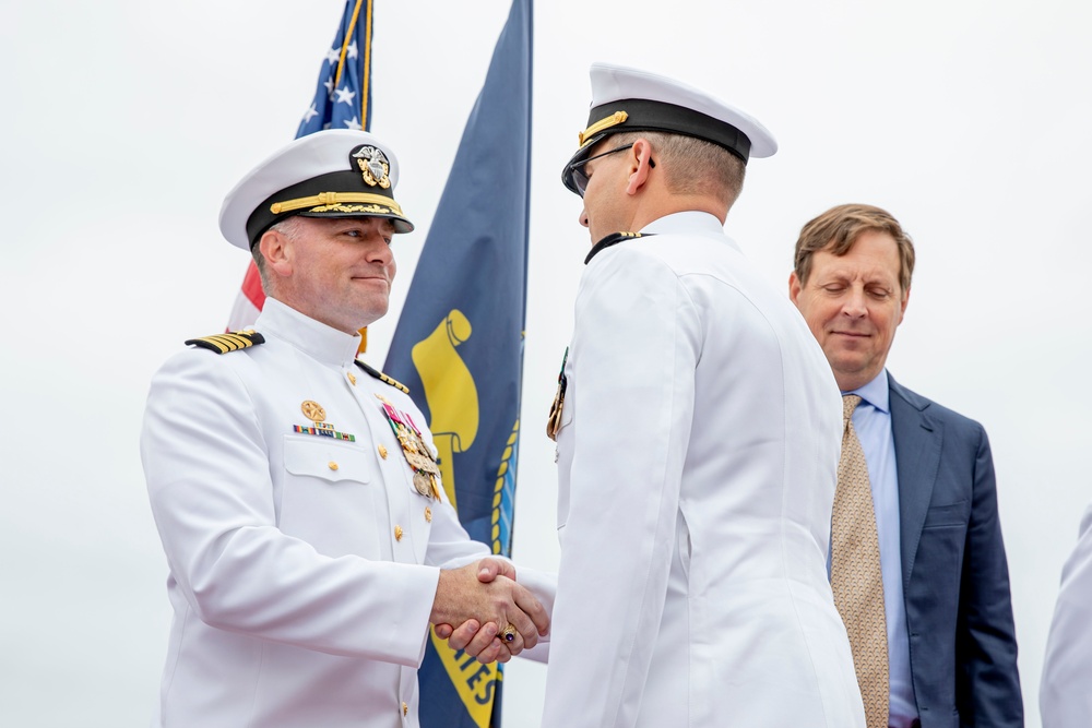 Hampton Welcomes Their New Commanding Officer